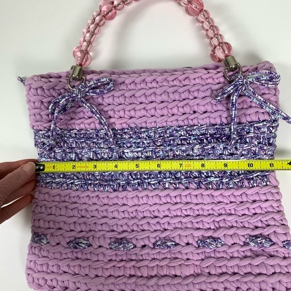 Mauve Crocheted handbag with Bead Handles - Picture 4 of 5